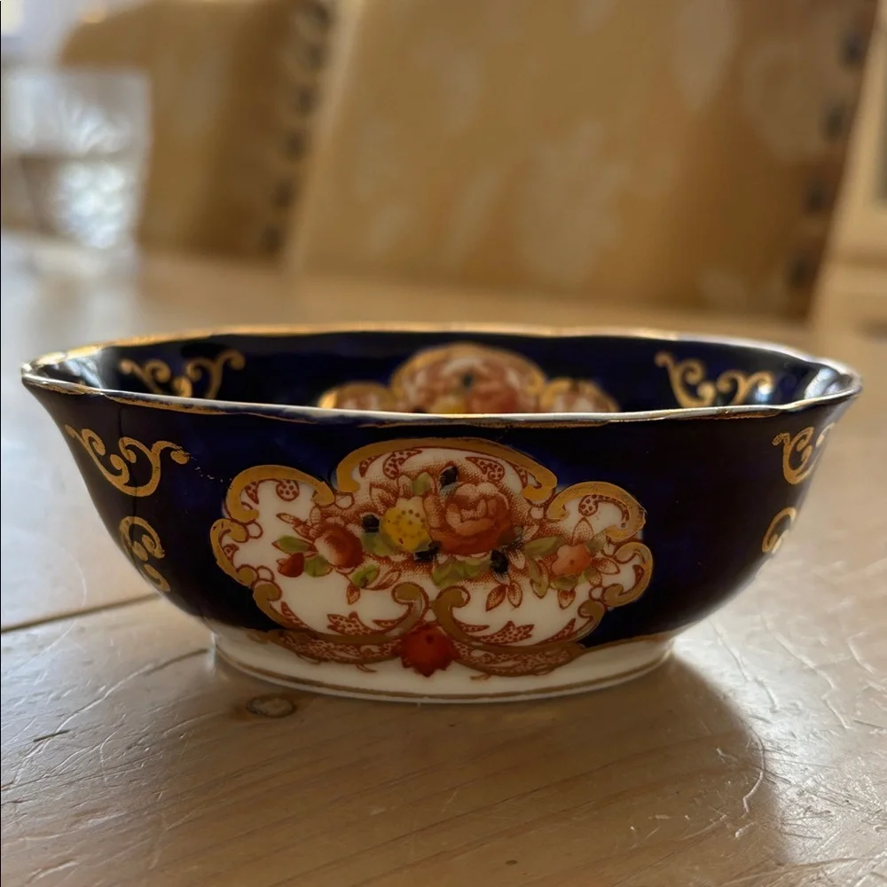 Royal Albert beautiful royal